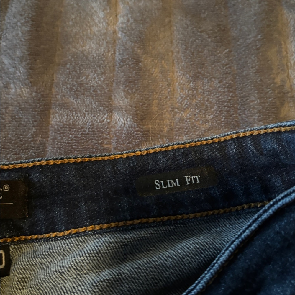 Judy Blue  shark bite jeans - Picture 5 of 6